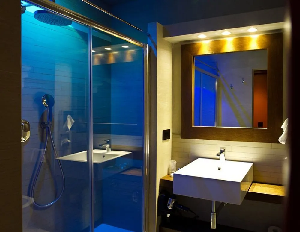 Hotel Mentana, By R Collection Hotels Milan 4*,