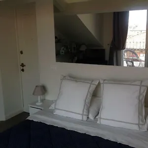 Pied à Terre With Terrazza In Center Appartement